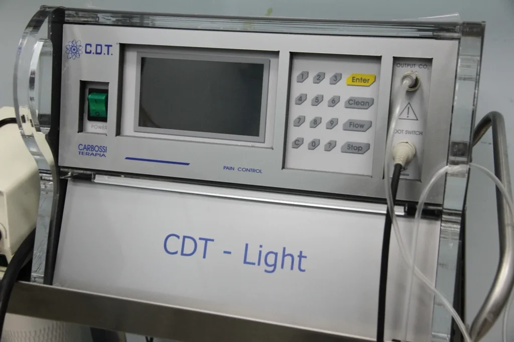 Macchina CDT Light per carbossiterapia Napoli presso il Centro Medico Gargano